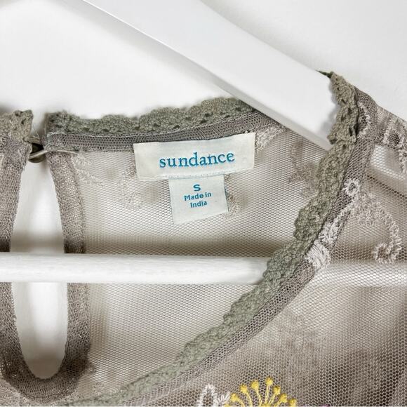 Sundance Embroidered Lace Short Sleeve Blouse - Picture 4 of 9